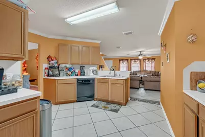 2215 Hadden Hollow Drive, Houston, TX 77067 - Photo 9