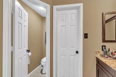 2215 Hadden Hollow Drive, Houston, TX 77067 - Photo 27