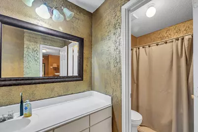 2215 Hadden Hollow Drive, Houston, TX 77067 - Photo 33