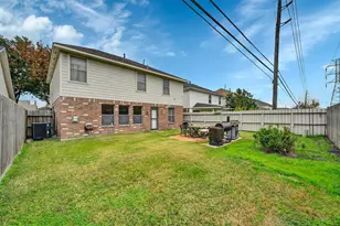 2215 Hadden Hollow Dr, Houston, TX 77067 - Photo 17