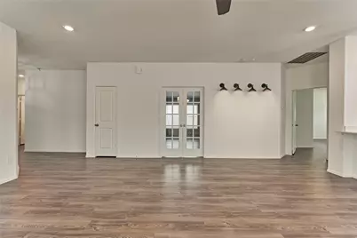 211 Garnett Street, Magnolia, TX 77354 - Photo 11