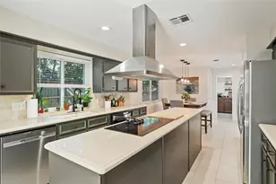 10218 Burgoyne Rd, Houston, TX 77042 - Photo 23