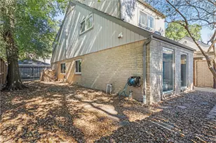 10218 Burgoyne Rd, Houston, TX 77042 - Photo 43