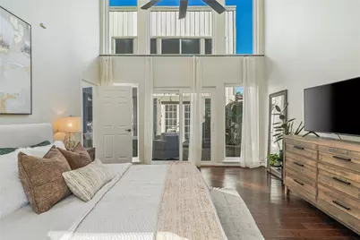 10218 Burgoyne Road, Houston, TX 77042 - Photo 13