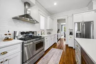 601 E 21st St, Houston, TX 77008 - Photo 11