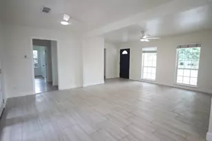 5738 Newquay St, Houston, TX 77085 - Photo 3