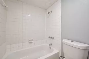 9090 S Braeswood Blvd, Houston, TX 77074 - Photo 33