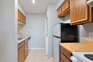 9090 S Braeswood Blvd, Houston, TX 77074 - Photo 21