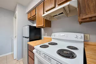 9090 S Braeswood Blvd, Houston, TX 77074 - Photo 15