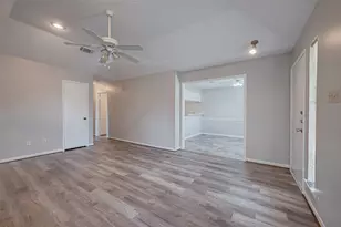 11503 Meadow Ln, Houston, TX 77477 - Photo 17