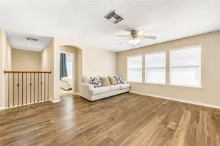 6315 Linfield Bluff Ln, Katy, TX 77494 - Photo 13