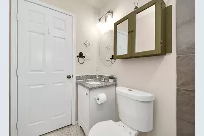 7711 Avenue L, Houston, TX 77012 - Photo 11