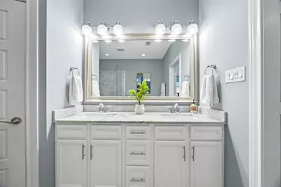 1010 Shepherd Oaks Drive, Houston, TX 77018 - Photo 23