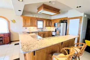 111 Kona Dr, Tiki Island, TX 77554 - Photo 11