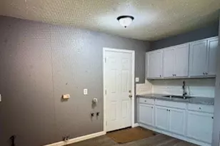 8010 Roswell St, Houston, TX 77022 - Photo 5