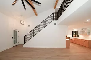 203 S Pathfinders Cir, The Woodlands, TX 77381 - Photo 11