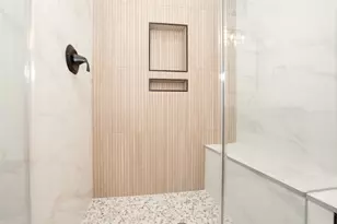 203 S Pathfinders Cir, The Woodlands, TX 77381 - Photo 19