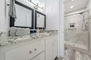 6300 Seawall Blvd, Galveston, TX 77551 - Photo 9