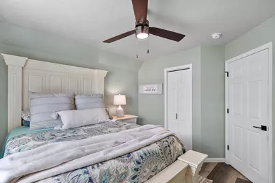 201 Texas Avenue S, Anahuac, TX 77514 - Photo 21