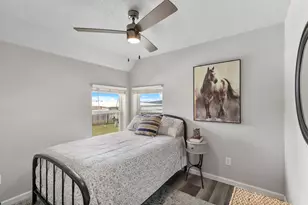 201 Texas Ave S, Anahuac, TX 77514 - Photo 23