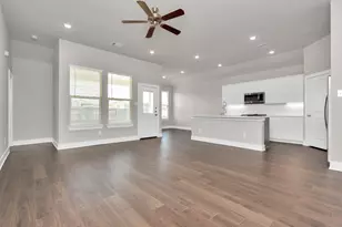 10642 Cascade Crk Dr, Rosharon, TX 77583 - Photo 5