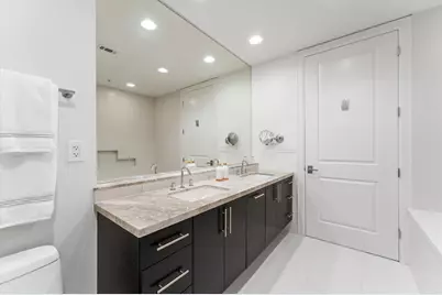 2207 Bancroft Street #1104, Houston, TX 77027 - Photo 17