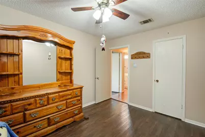 103 Sunflower Street, Lake Jackson, TX 77566 - Photo 27