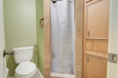 103 Sunflower Street, Lake Jackson, TX 77566 - Photo 23