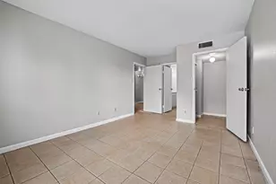 2814 S Bartell Dr, Houston, TX 77054 - Photo 31