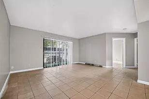 2814 S Bartell Dr, Houston, TX 77054 - Photo 1
