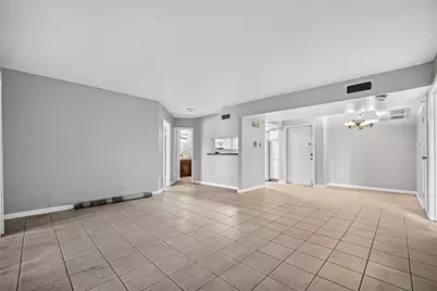 2814 S Bartell Drive #9, Houston, TX 77054 - Photo 9