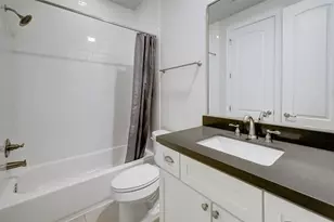 1041 Ashland St, Houston, TX 77008 - Photo 17