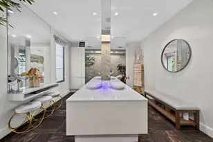 1310 Nantucket Dr, Houston, TX 77057 - Photo 21