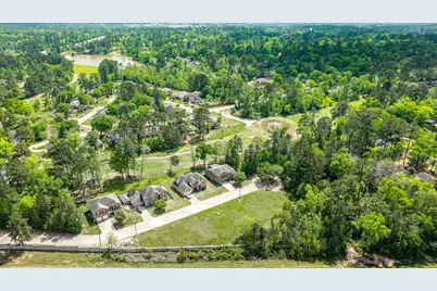 1 Stone Creek Dr, Conroe, TX 77304 - Photo 1