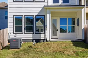 111 Capetown Way, Conroe, TX 77356 - Photo 35