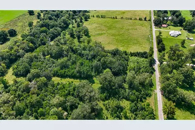 1401 County Road 2061, Hull, TX 77564 - Photo 13