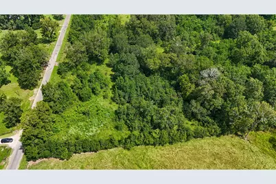 1401 County Road 2061, Hull, TX 77564 - Photo 9