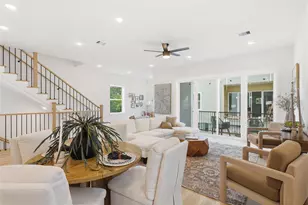 316 Walthall Dr, Houston, TX 77022 - Photo 17