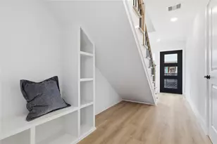 316 Walthall Dr, Houston, TX 77022 - Photo 9