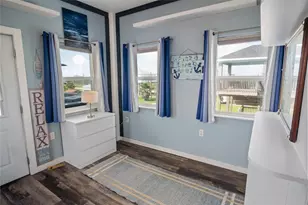 113 Ocean Tide Dr, Crystal Beach, TX 77650 - Photo 13