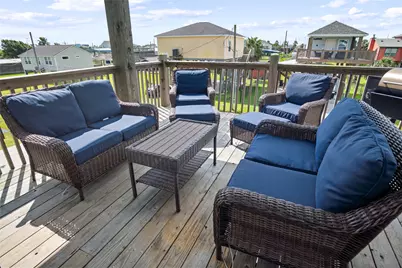 113 Ocean Tide Drive, Crystal Beach, TX 77650 - Photo 21