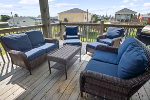 113 Ocean Tide Dr, Crystal Beach, TX 77650 - Photo 21