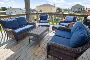 113 Ocean Tide Dr, Crystal Beach, TX 77650 - Photo 23