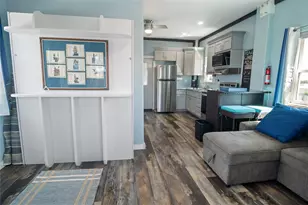 113 Ocean Tide Dr, Crystal Beach, TX 77650 - Photo 15