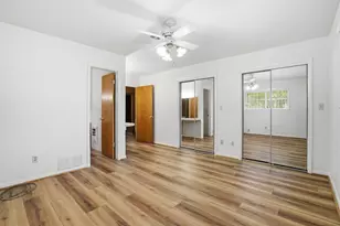 10240 Post Oak Dr, Conroe, TX 77385 - Photo 35