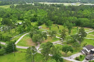 10240 Post Oak Dr, Conroe, TX 77385 - Photo 45