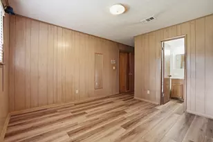 10240 Post Oak Dr, Conroe, TX 77385 - Photo 23