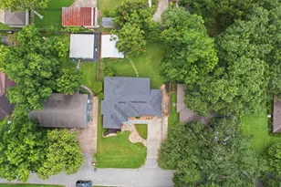 410 Kyle St, Sugar Land, TX 77478 - Photo 39
