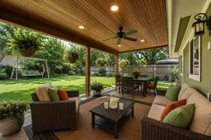 410 Kyle St, Sugar Land, TX 77478 - Photo 29