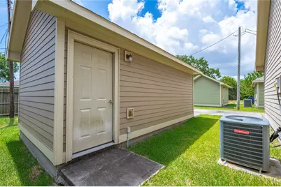 2621 31st Avenue N, Texas City, TX 77590 - Photo 25